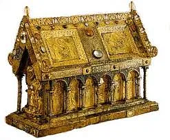 Relics and Reliquaries in Medieval Christianity, Essay